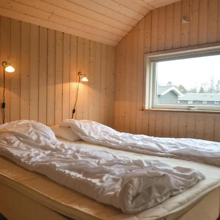 Stunning Home In Vaeggerlose With Sauna